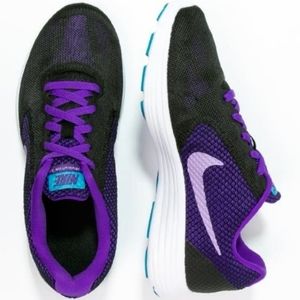 Nike Revolution 3 Black/Purple Running Shoe 10M